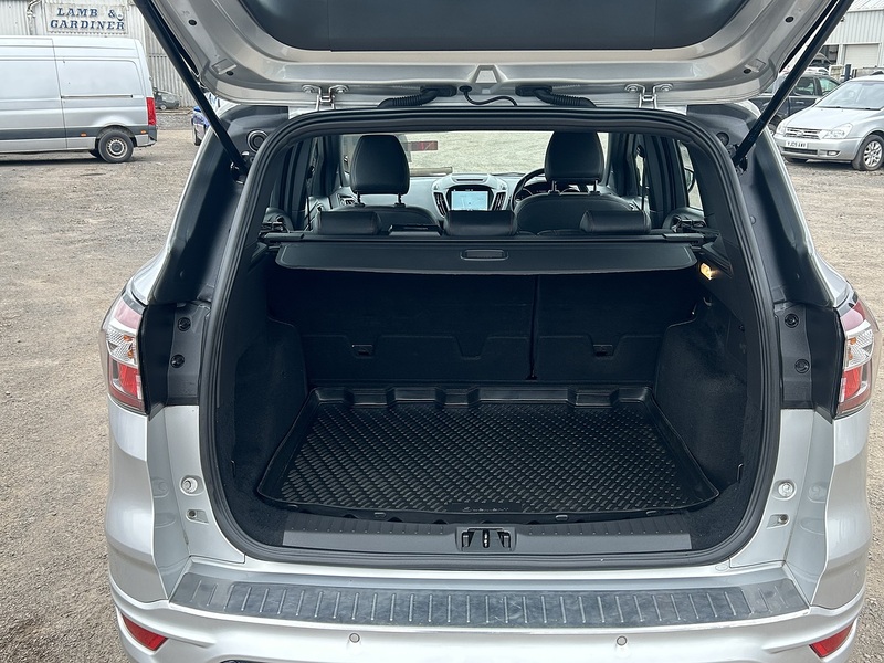 Ford Kuga 2.0 TDCi EcoBlue ST-Line SUV 5dr Diesel Manual Euro 6 (s/s) (150 ps) - U205