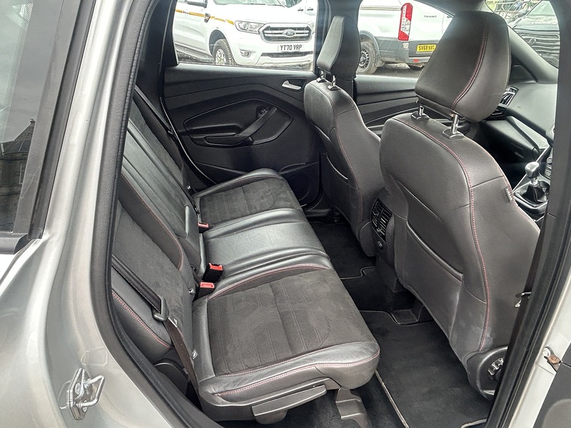 Ford Kuga 2.0 TDCi EcoBlue ST-Line SUV 5dr Diesel Manual Euro 6 (s/s) (150 ps) - U205