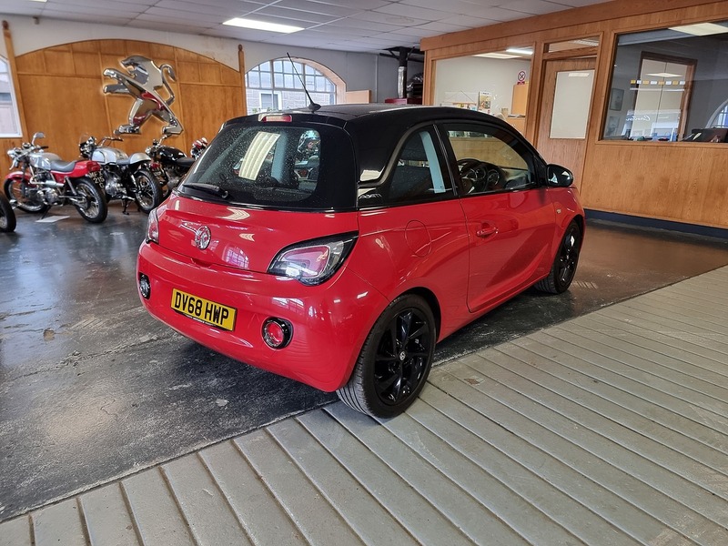 Vauxhall ADAM 1.2i ENERGISED Hatchback 3dr Petrol Manual Euro 6 (70 ps) - U206