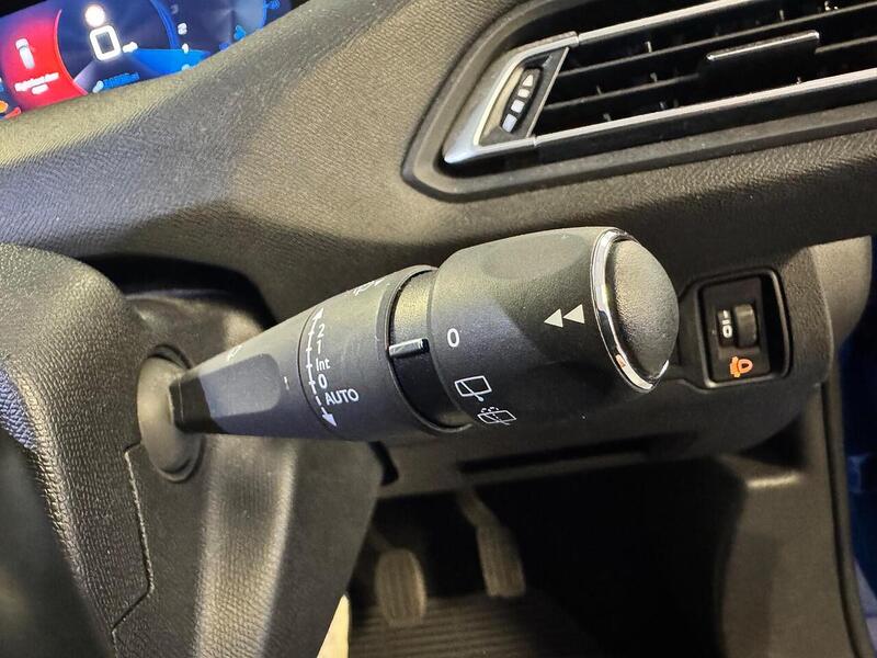 Peugeot 308 1.2 PureTech Allure Premium Euro 6 (s/s) 5dr - U213