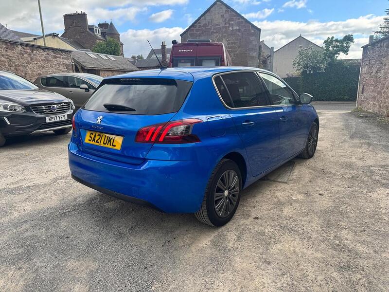 Peugeot 308 1.2 PureTech Allure Premium Euro 6 (s/s) 5dr - U213