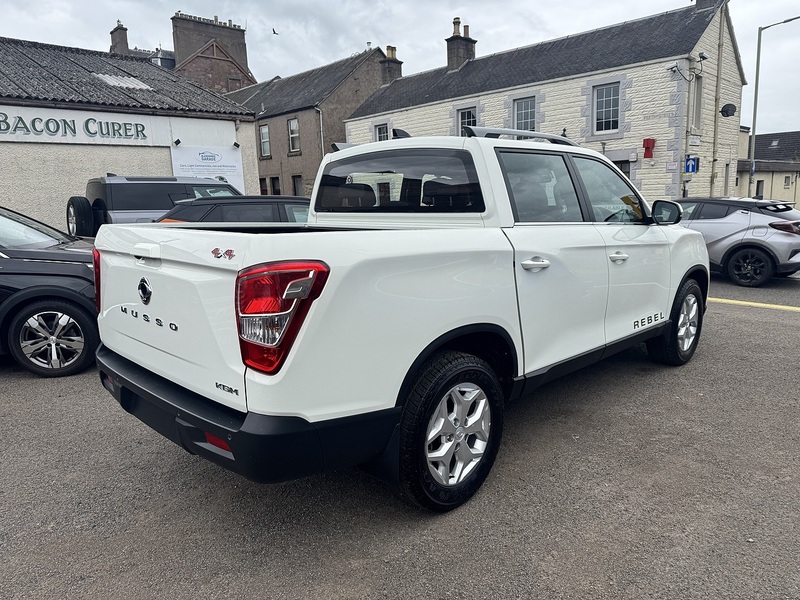KGM Musso 2.2D Rebel Pickup Double Cab 4dr Diesel Manual 4WD Euro 6 (202 ps) - U223