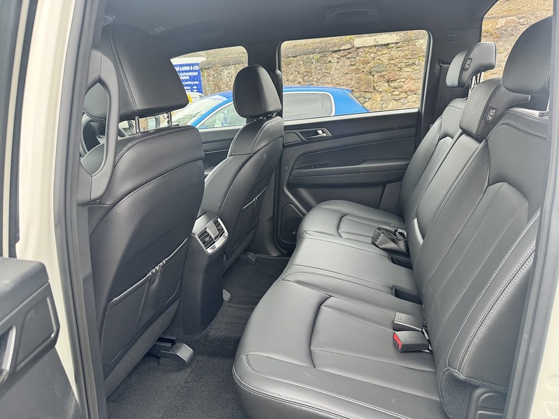 KGM Musso 2.2D Rebel Pickup Double Cab 4dr Diesel Manual 4WD Euro 6 (202 ps) - U223