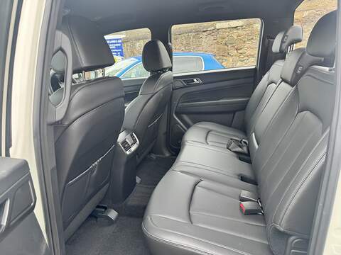KGM Musso 2.2D Rebel Pickup Double Cab 4dr Diesel Manual 4WD Euro 6 (202 ps) - U223