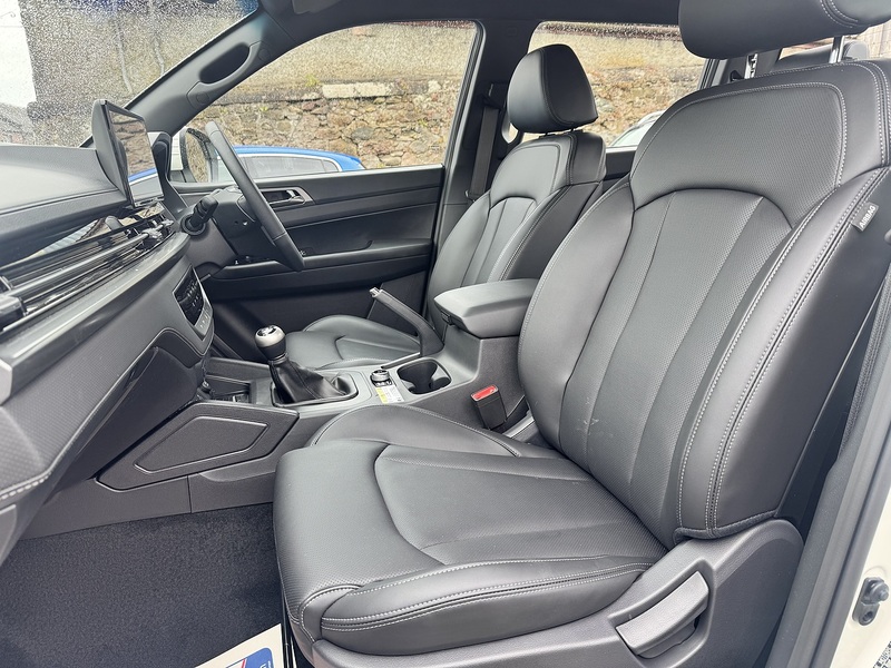 KGM Musso 2.2D Rebel Pickup Double Cab 4dr Diesel Manual 4WD Euro 6 (202 ps) - U223