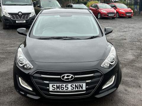 Hyundai i30 1.6 CRDi Blue Drive SE Hatchback 5dr Diesel Manual Euro 6 (s/s) (110 ps) - U227