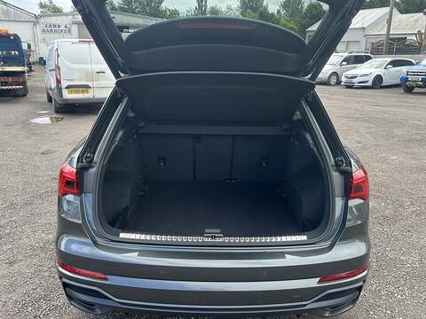 Audi Q3 2.0 TDI 35 S line SUV 5dr Diesel S Tronic Euro 6 (s/s) (150 ps) - U230