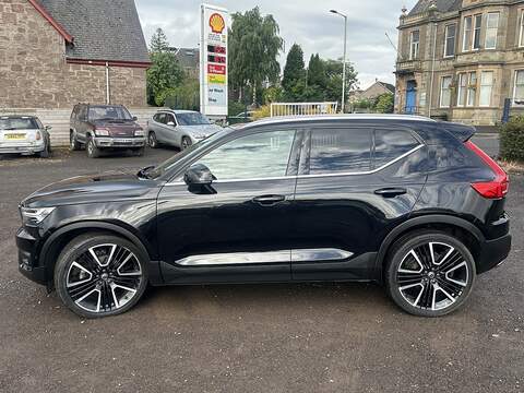 Volvo XC40 2.0 D4 Inscription SUV 5dr Diesel Auto AWD Euro 6 (s/s) (190 ps) - U235
