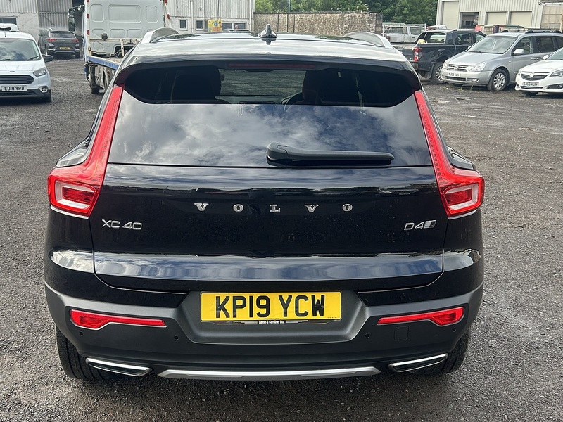 Volvo XC40 2.0 D4 Inscription SUV 5dr Diesel Auto AWD Euro 6 (s/s) (190 ps) - U235
