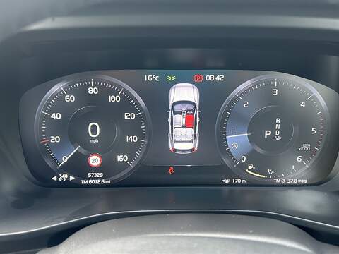 Volvo XC40 2.0 D4 Inscription SUV 5dr Diesel Auto AWD Euro 6 (s/s) (190 ps) - U235