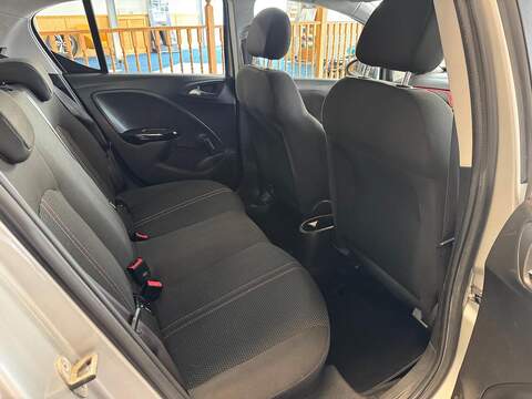 Vauxhall Corsa 1.4i ecoTEC SRi Euro 6 5dr - U236
