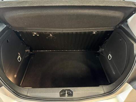 Vauxhall Corsa 1.4i ecoTEC SRi Euro 6 5dr - U236