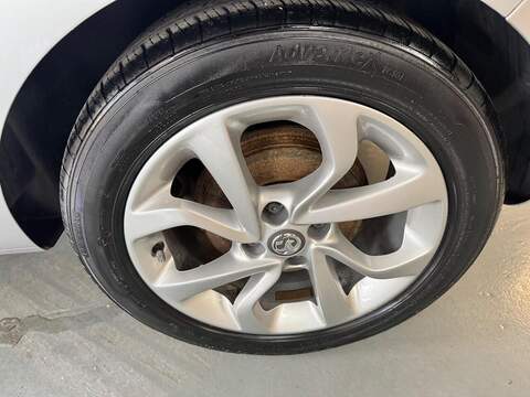 Vauxhall Corsa 1.4i ecoTEC SRi Euro 6 5dr - U236