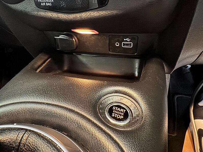 Nissan Juke 1.0 DIG-T N-Connecta Euro 6 (s/s) 5dr - U242
