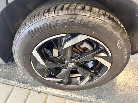 Nissan Juke 1.0 DIG-T N-Connecta Euro 6 (s/s) 5dr - U242
