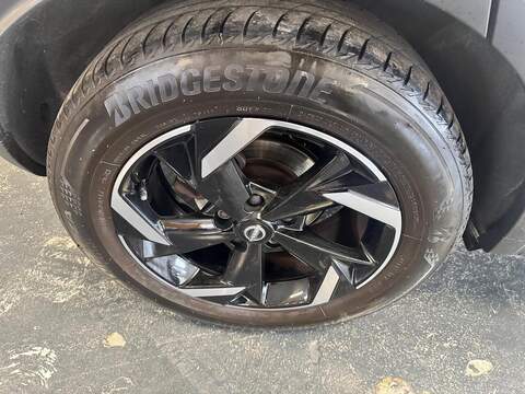 Nissan Juke 1.0 DIG-T N-Connecta Euro 6 (s/s) 5dr - U242