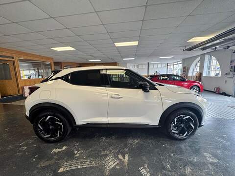 Nissan Juke 1.0 DIG-T N-Connecta Euro 6 (s/s) 5dr - U242