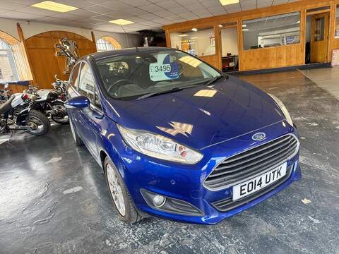 Ford Fiesta 2.0 300 EcoBlue Trend Panel Van 5dr Diesel Manual L2 H1 Euro 6 (s/s) (105 ps)