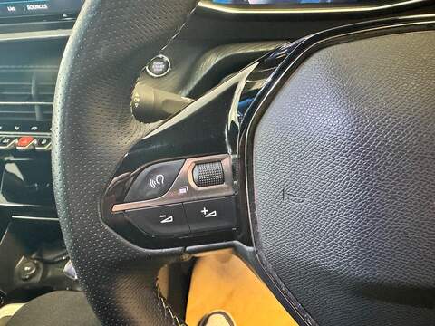 Peugeot 208 1.2 PureTech GT Hatchback 5dr Petrol Manual Euro 6 (s/s) (100 ps) - U262