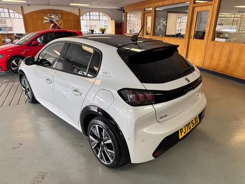 Peugeot 208 1.2 PureTech GT Hatchback 5dr Petrol Manual Euro 6 (s/s) (100 ps) - U262