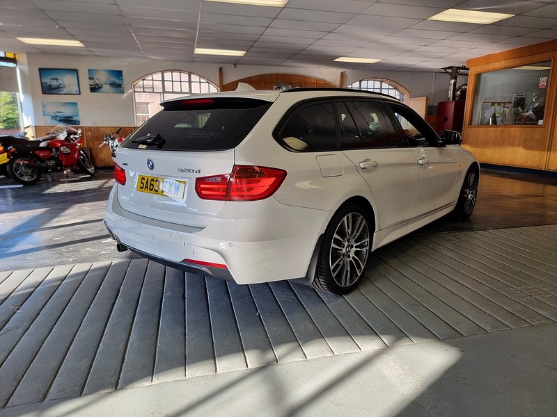 BMW 3 Series 2.0 320d M Sport Touring 5dr Diesel Manual xDrive Euro 5 (s/s) (184 ps) - U269
