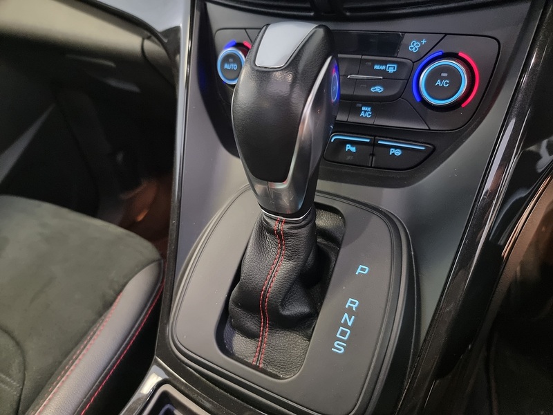 Ford Kuga 2.0 TDCi EcoBlue ST-Line Edition SUV 5dr Diesel Powershift AWD Euro 6 (s/s) (180 ps) - U270