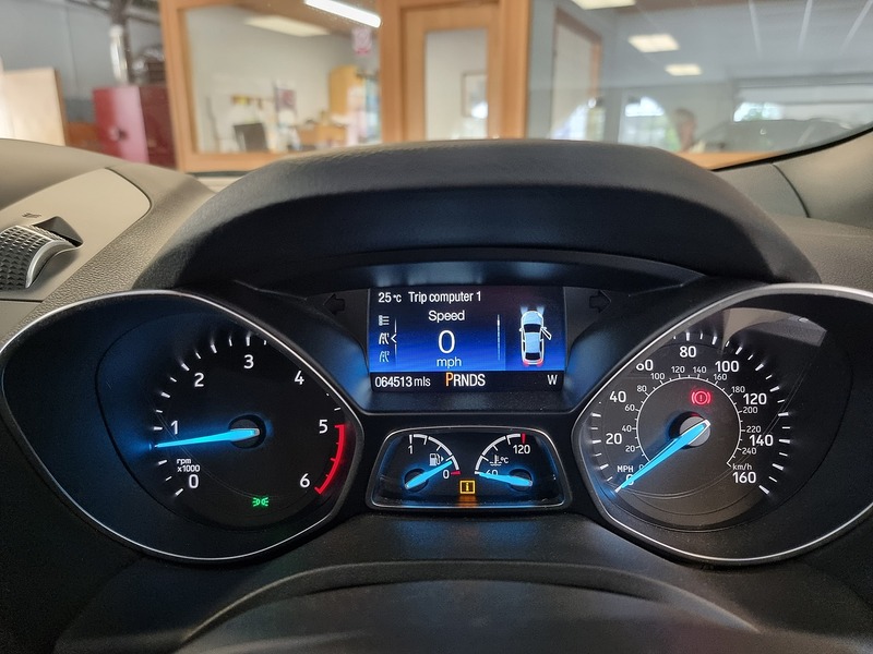 Ford Kuga 2.0 TDCi EcoBlue ST-Line Edition SUV 5dr Diesel Powershift AWD Euro 6 (s/s) (180 ps) - U270