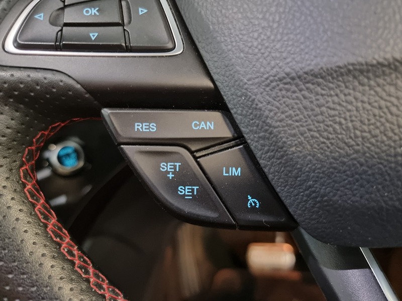 Ford Kuga 2.0 TDCi EcoBlue ST-Line Edition SUV 5dr Diesel Powershift AWD Euro 6 (s/s) (180 ps) - U270