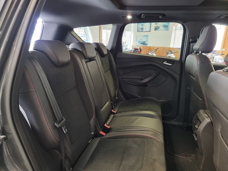 Ford Kuga 2.0 TDCi EcoBlue ST-Line Edition SUV 5dr Diesel Powershift AWD Euro 6 (s/s) (180 ps) - U270