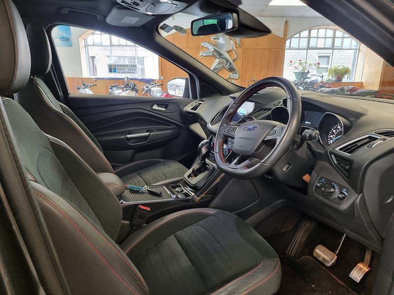 Ford Kuga 2.0 TDCi EcoBlue ST-Line Edition SUV 5dr Diesel Powershift AWD Euro 6 (s/s) (180 ps) - U270