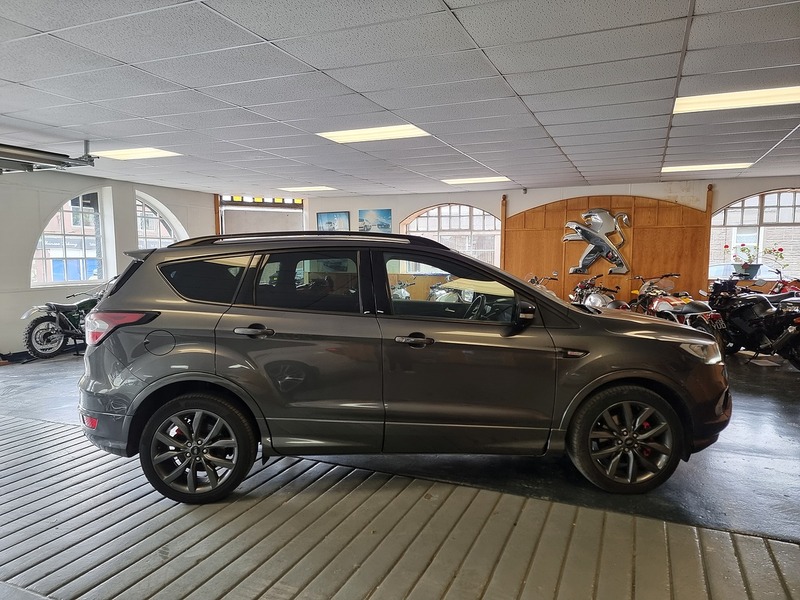 Ford Kuga 2.0 TDCi EcoBlue ST-Line Edition SUV 5dr Diesel Powershift AWD Euro 6 (s/s) (180 ps) - U270