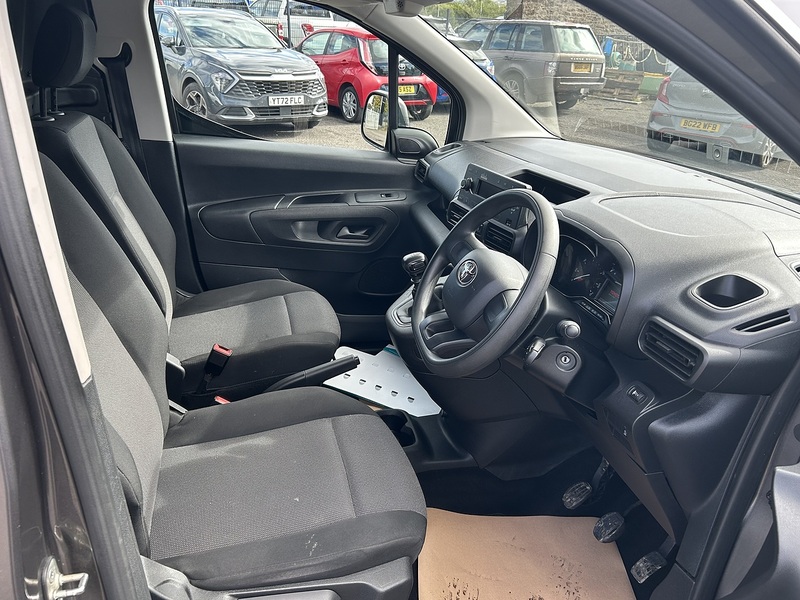 Toyota PROACE CITY 1.5 BlueHDi Active Short Panel Van 5dr Diesel Manual SWB Euro 6 (s/s) (100 bhp) - U293