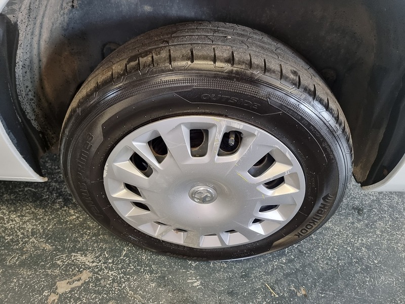 Vauxhall Combo 1.5 Turbo D 2300 Sportive Panel Van 4dr Diesel Manual L2 H1 Euro 6 (100 ps) - U295
