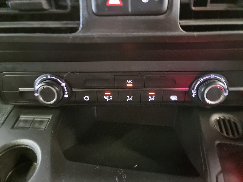 Vauxhall Combo 1.5 Turbo D 2300 Sportive Panel Van 4dr Diesel Manual L2 H1 Euro 6 (100 ps) - U295