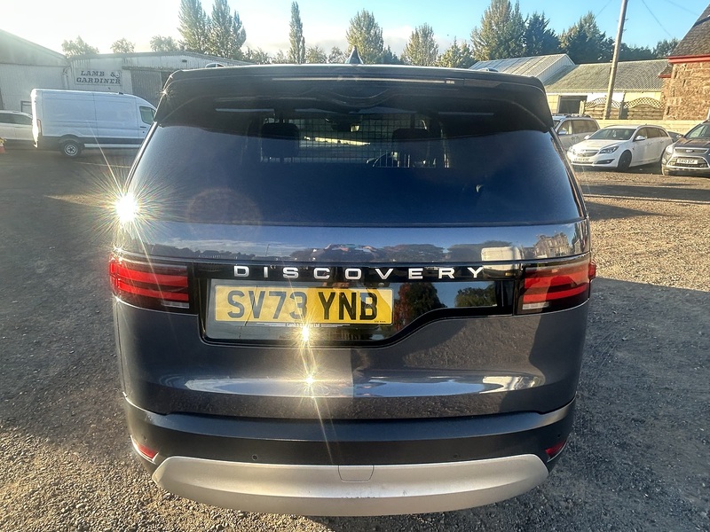 Land Rover Discovery 3.0 D300 MHEV SE SUV 5dr Diesel Auto 4WD Euro 6 (s/s) (300 ps) - U298