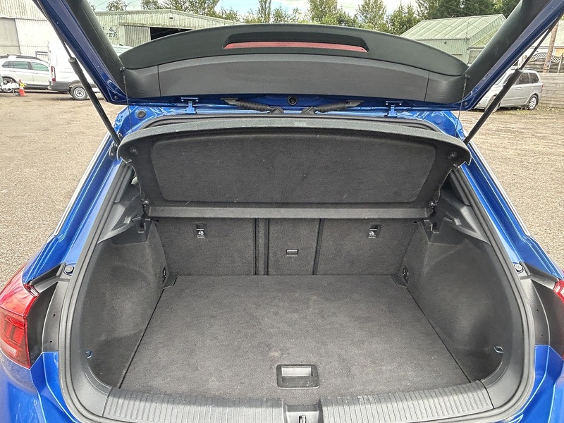 Volkswagen T-Roc 1.6 TDI R-Line SUV 5dr Diesel Manual Euro 6 (s/s) (115 ps) - U300