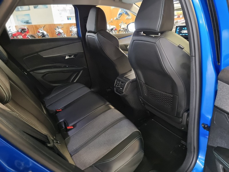 Peugeot 3008 1.2 PureTech Allure Premium SUV 5dr Petrol EAT Euro 6 (s/s) (130 ps) - U305