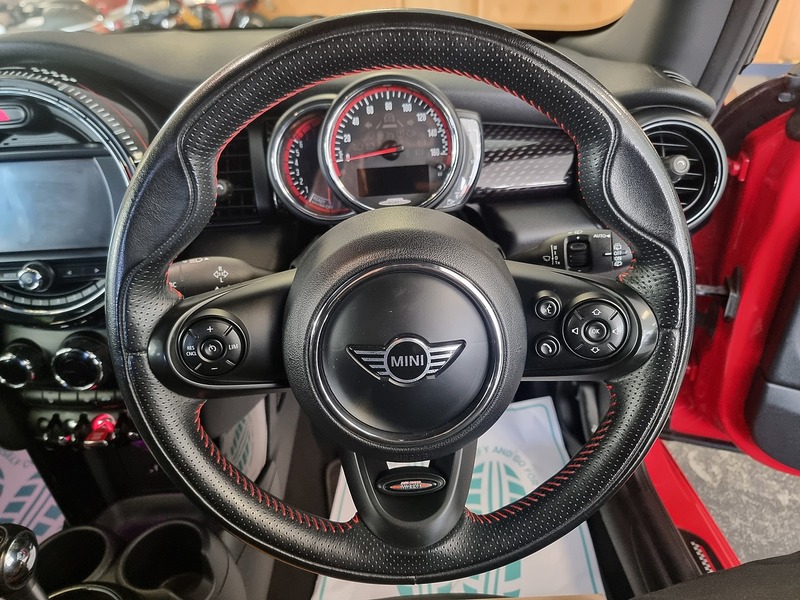 MINI Hatch 2.0 John Cooper Works Hatchback 3dr Petrol Manual Euro 6 (s/s) (231 ps) - U308