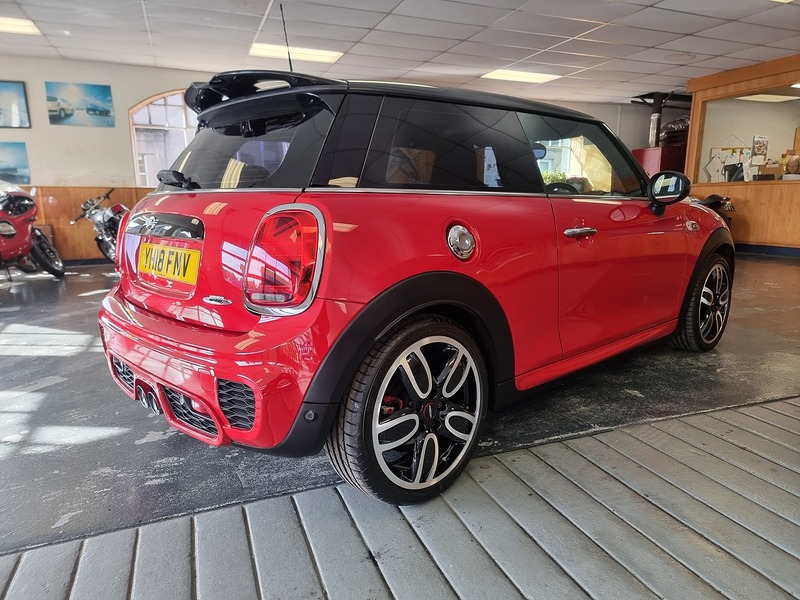 MINI Hatch 2.0 John Cooper Works Hatchback 3dr Petrol Manual Euro 6 (s/s) (231 ps) - U308