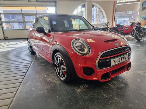 MINI Hatch 1.0 TCe Expression Hatchback 5dr Petrol Manual Euro 6 (s/s) (90 ps)