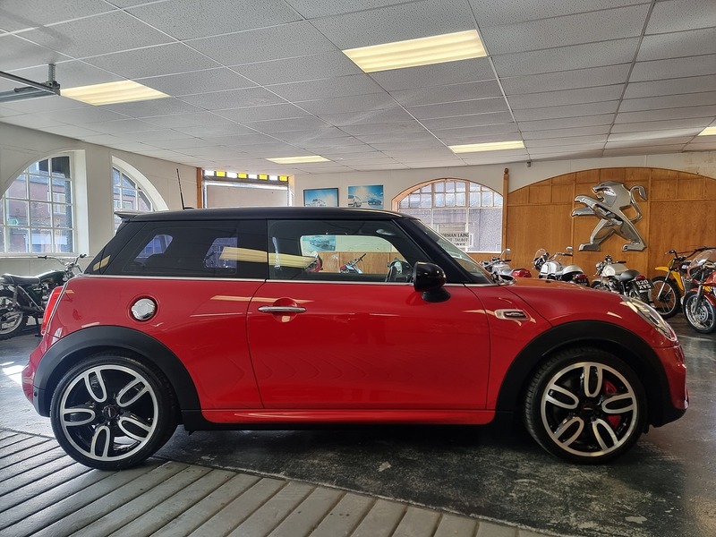 MINI Hatch 2.0 John Cooper Works Hatchback 3dr Petrol Manual Euro 6 (s/s) (231 ps) - U308