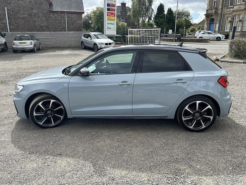 Audi A1 1.0 TFSI 25 Black Edition Sportback 5dr Petrol Manual Euro 6 (s/s) (95 ps) - U43