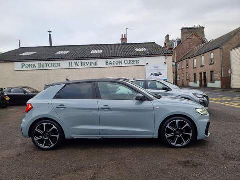 Audi A1 1.0 TFSI 25 Black Edition Sportback Euro 6 (s/s) 5dr - U43