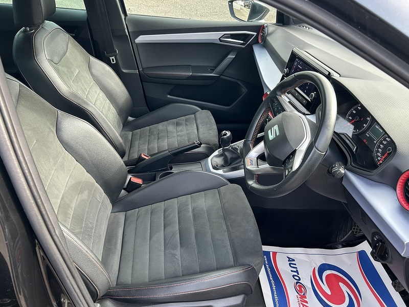 SEAT Arona 1.0 TSI FR Edition SUV 5dr Petrol Manual Euro 6 (s/s) (110 ps) - U85