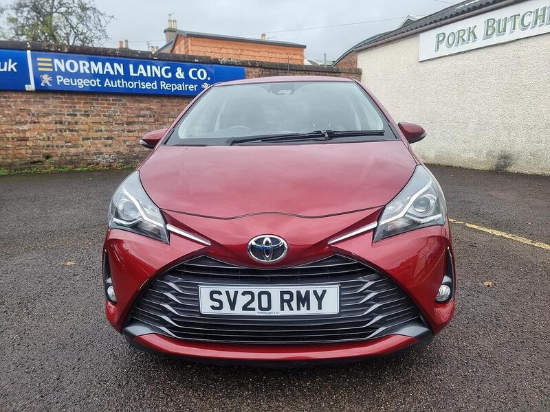 Toyota Yaris 1.5 VVT-i Y20 Bi-tone Euro 6 5dr - U93