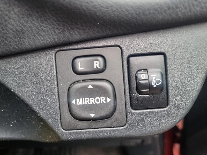 Toyota Yaris 1.5 VVT-i Y20 Bi-tone Euro 6 5dr - U93