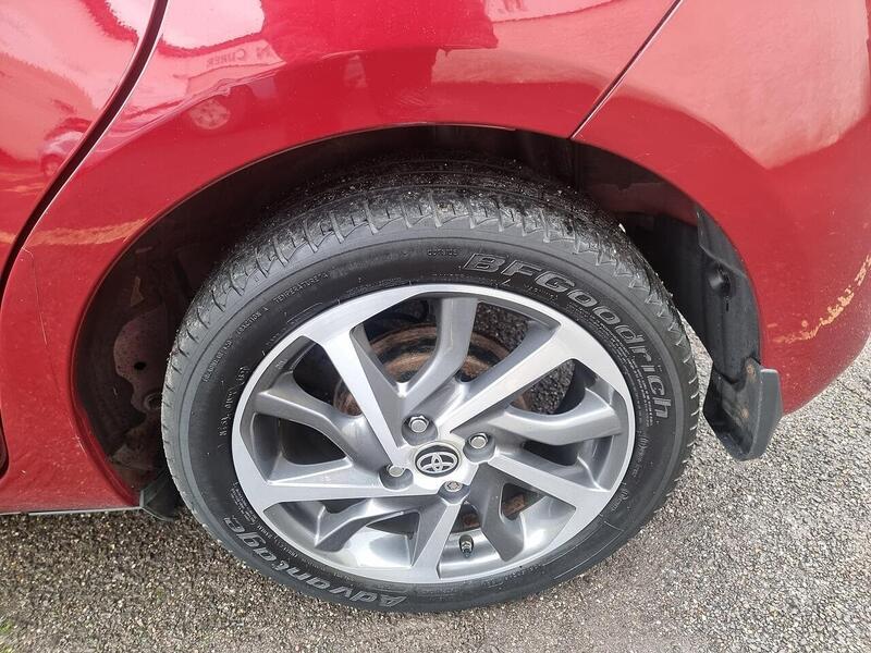 Toyota Yaris 1.5 VVT-i Y20 Bi-tone Euro 6 5dr - U93