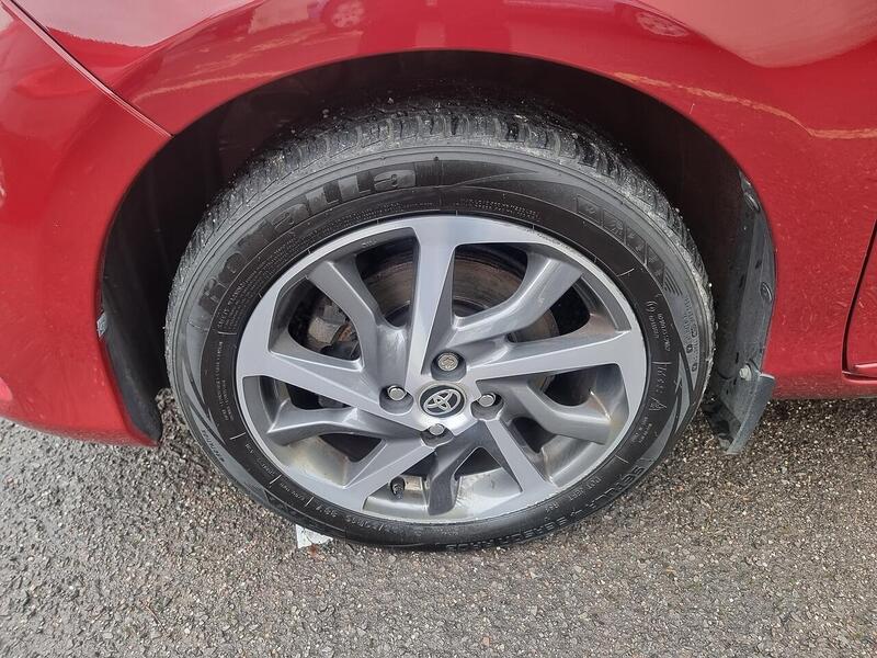 Toyota Yaris 1.5 VVT-i Y20 Bi-tone Euro 6 5dr - U93