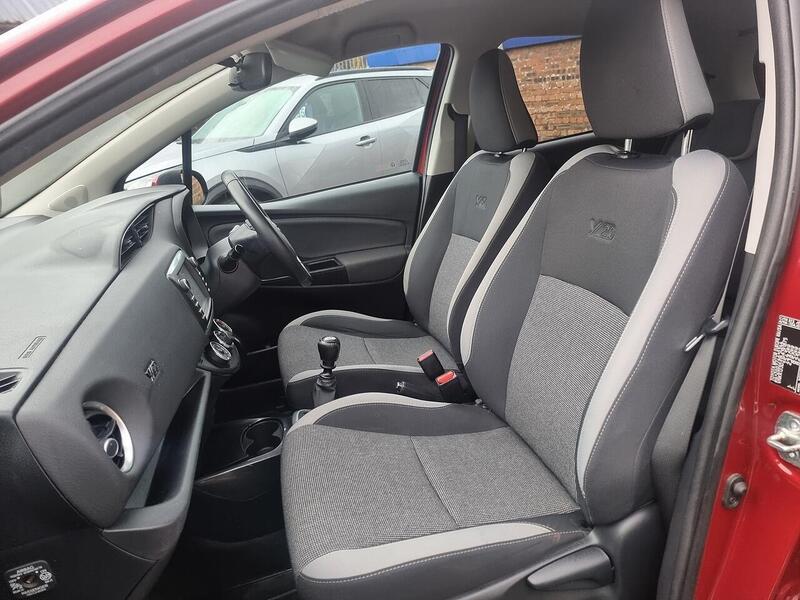 Toyota Yaris 1.5 VVT-i Y20 Bi-tone Euro 6 5dr - U93