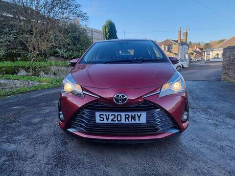 Toyota Yaris Yaris Y20 Bi-tone Hatchback 1 Manual Petrol - U93